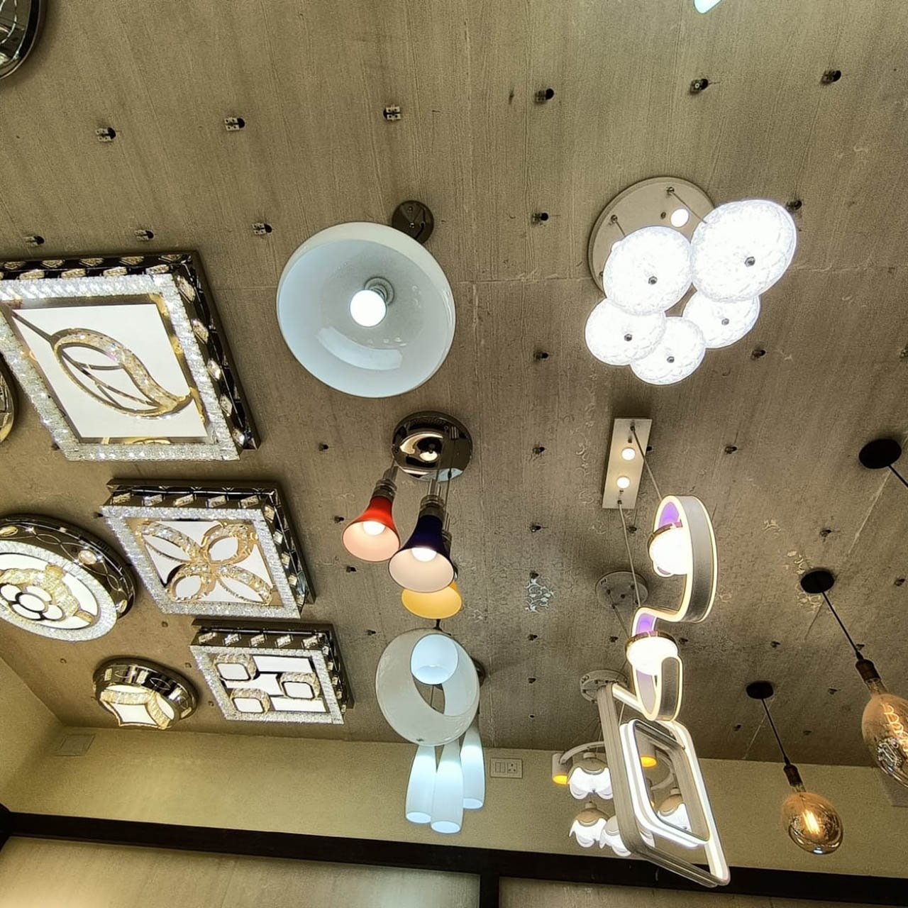 Glazed Vitrified Tiles