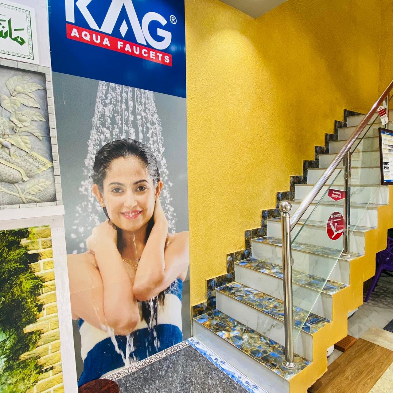 Glazed Vitrified Tiles